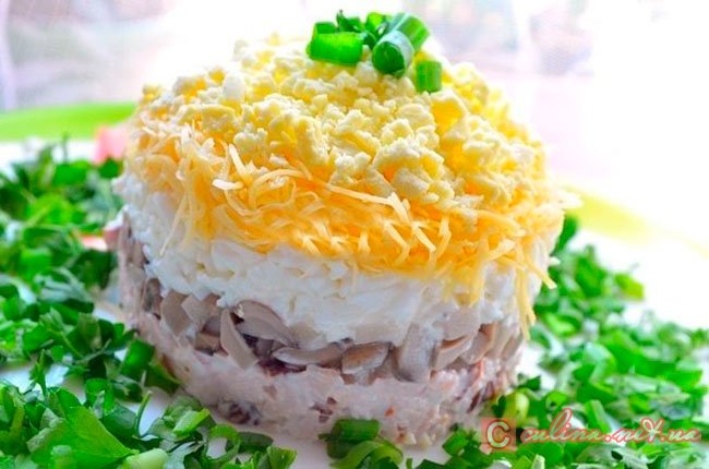 8 простых, красивых и вкусных салатов к праздничному столу 8 простых, красивых и вкусных салатов к праздничному столу