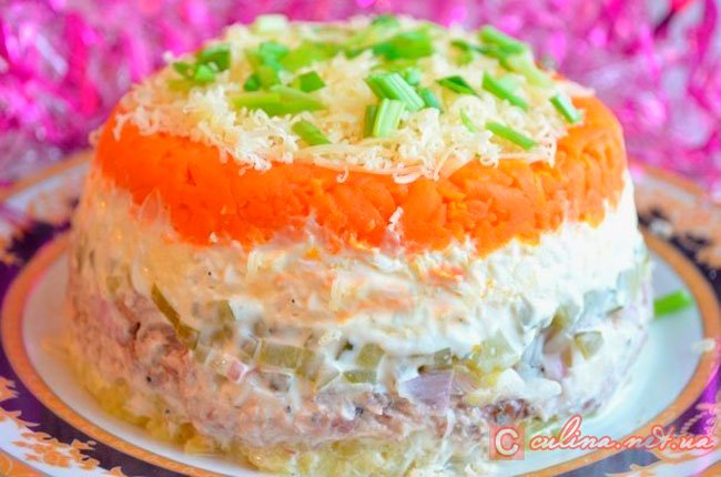 8 простых, красивых и вкусных салатов к праздничному столу 8 простых, красивых и вкусных салатов к праздничному столу